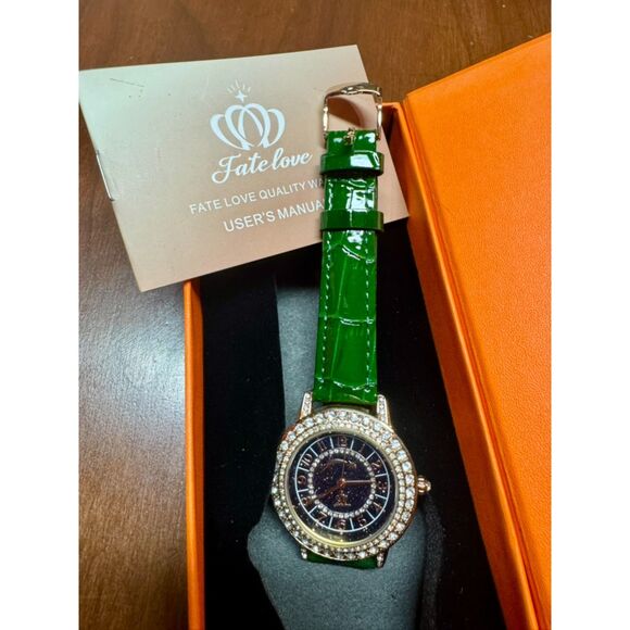 Fate Love Women's Quartz Watch - Picture 3 of 8